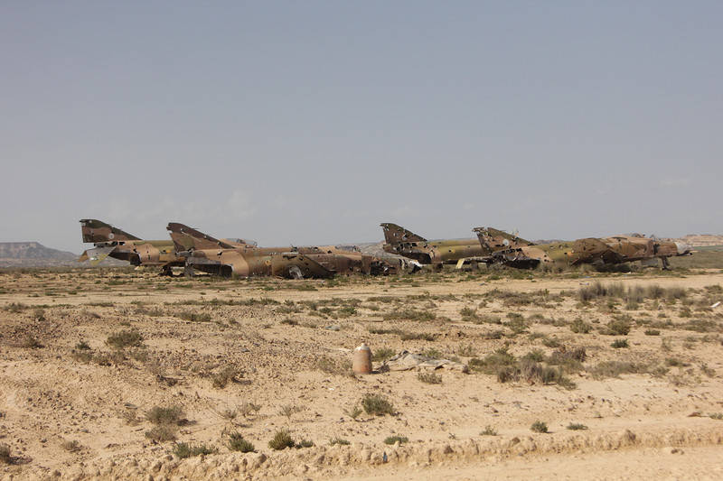Кладбище списанных истребителей F-4 "Phantom"