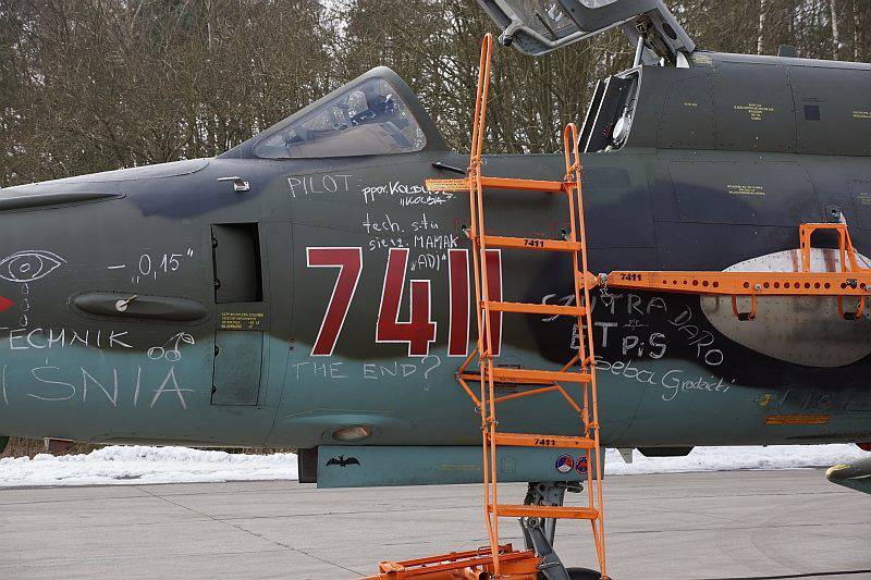 "Прощание" с истребителем-бомбардировщиком Су-22М4