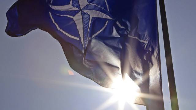 Зачем Прибалтике штабы НАТО?