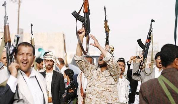 Йеменская армия и бойцы Ансарулла отвоевали 10 йеменских военных баз в провинции Абьян