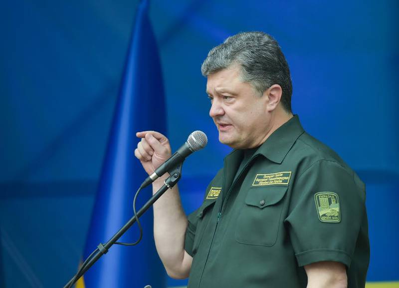 Порошенко хочет ввести на Украине западную систему воинских званий