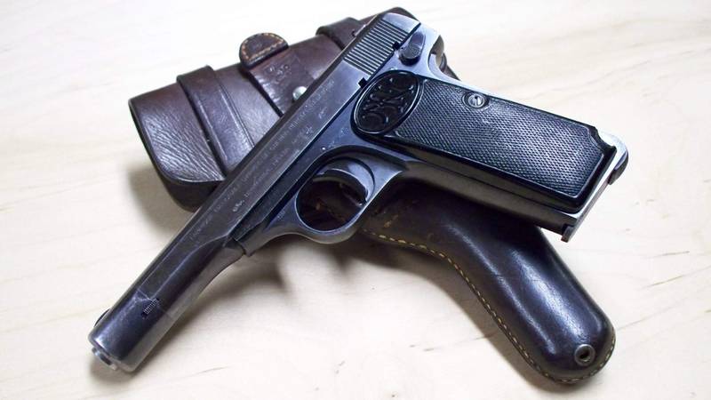 Пистолет Browning M1922