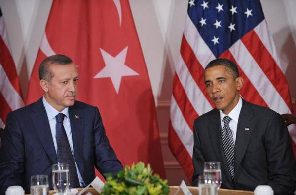 Турция и США под разными предлогами хотят войти в Сирию