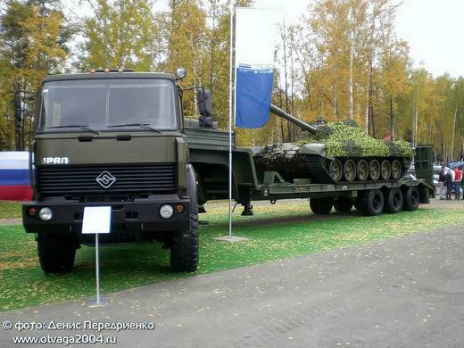 Танковоз Урал-63704: мощь и комфорт