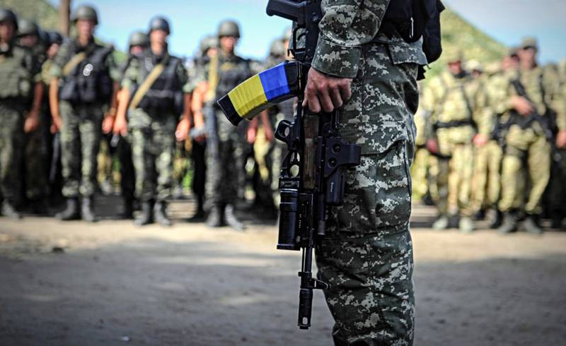 Жителям Донбасса на линии разграничения выдают повестки в украинскую армию