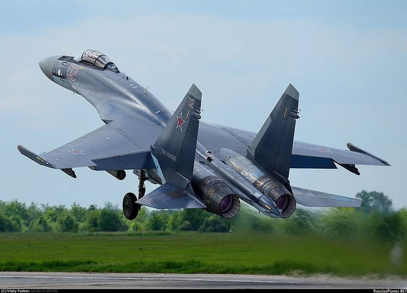 СМИ: Истребители Су-35 для ВВС стали дороже в полтора раза