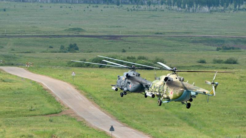 На учениях в Оренбуржье экипажи Ми-8 применили новую тактику вертолетных засад