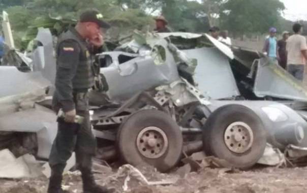 В Колумбии разбился военный самолет, 11 человек погибли