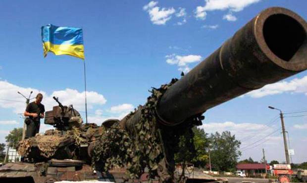 Украинские военные начали обстреливать Горловку из танков
