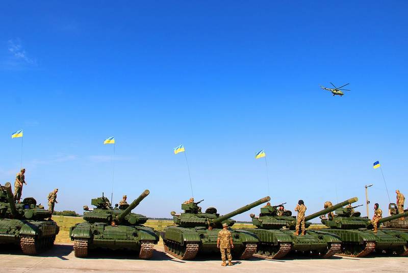 Передача очередной партии техники вооруженным силам Украины