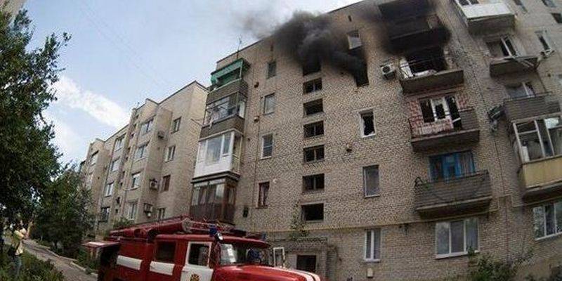 Украинские силовики ведут массированный обстрел по жилым районам Донецка Украинские силовики ведут массированный обстрел по жилым районам Донецка
