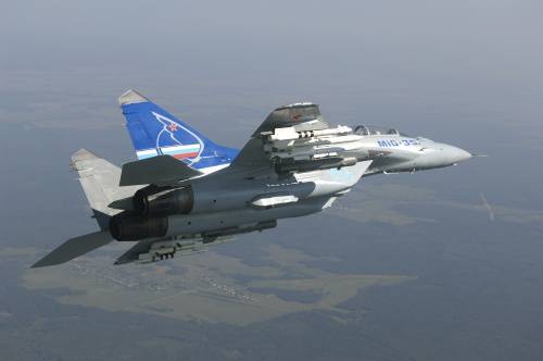 Миг-35 получит на вооружение дальнобойные ракеты и подвесные прицельные контейнеры Миг-35 получит на вооружение дальнобойные ракеты и подвесные прицельные контейнеры