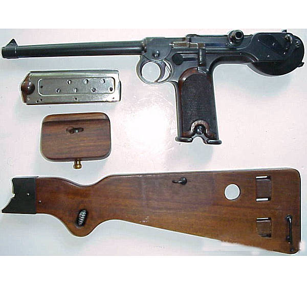 Пистолет Borchardt C93