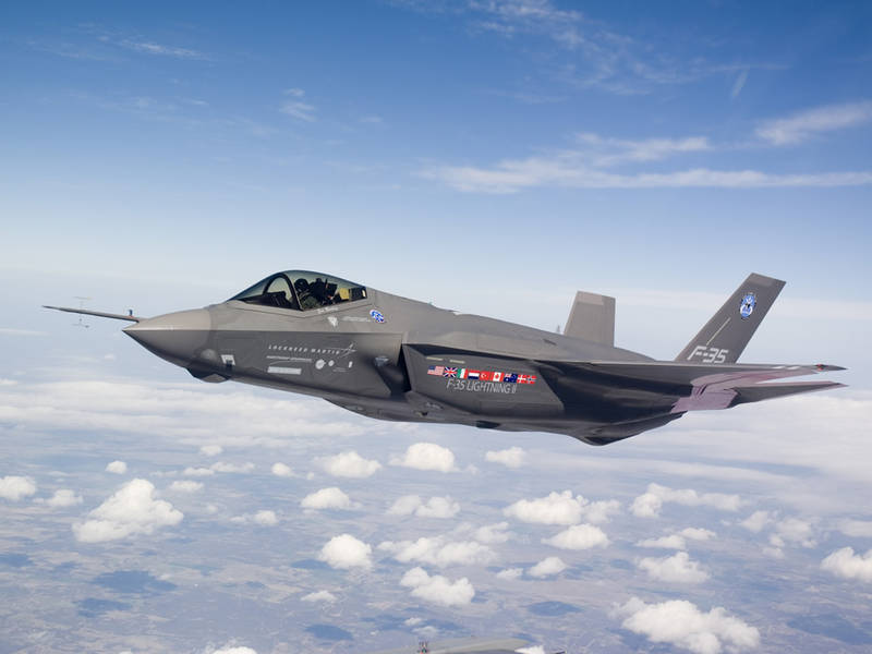 США не смогут закупить F-35 в 2016 году