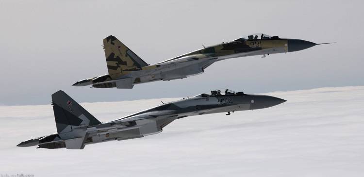 Новейшие истребители Су-30СМ в Крыму впервые выполнили практическое бомбометание Новейшие истребители Су-30СМ в Крыму впервые выполнили практическое бомбометание