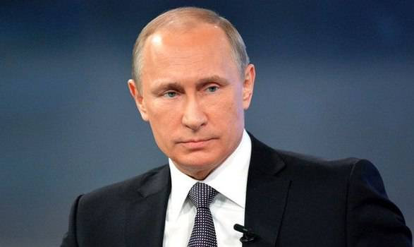 Владимир Путин обратился к Совету Федерации за разрешением использовать ВС РФ за рубежом