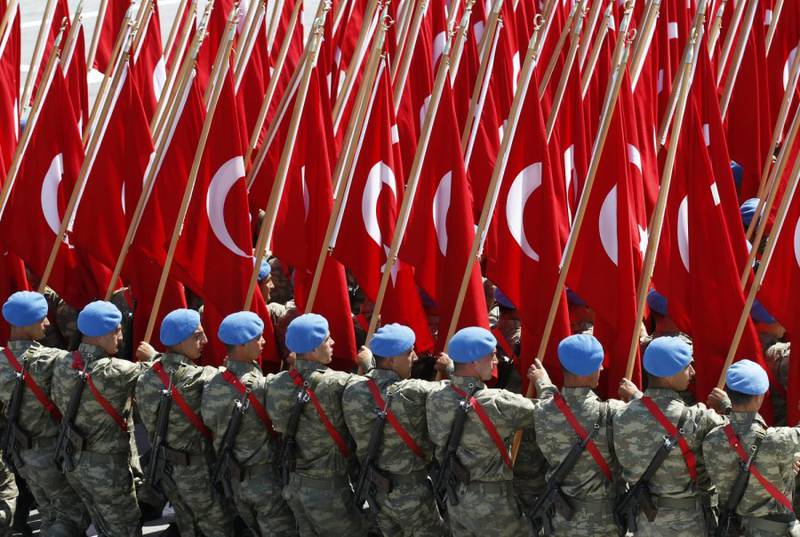 Турецкая армия во многом архаична, но очень велика,  имеет хороший боевой опыт и устойчива к потерям