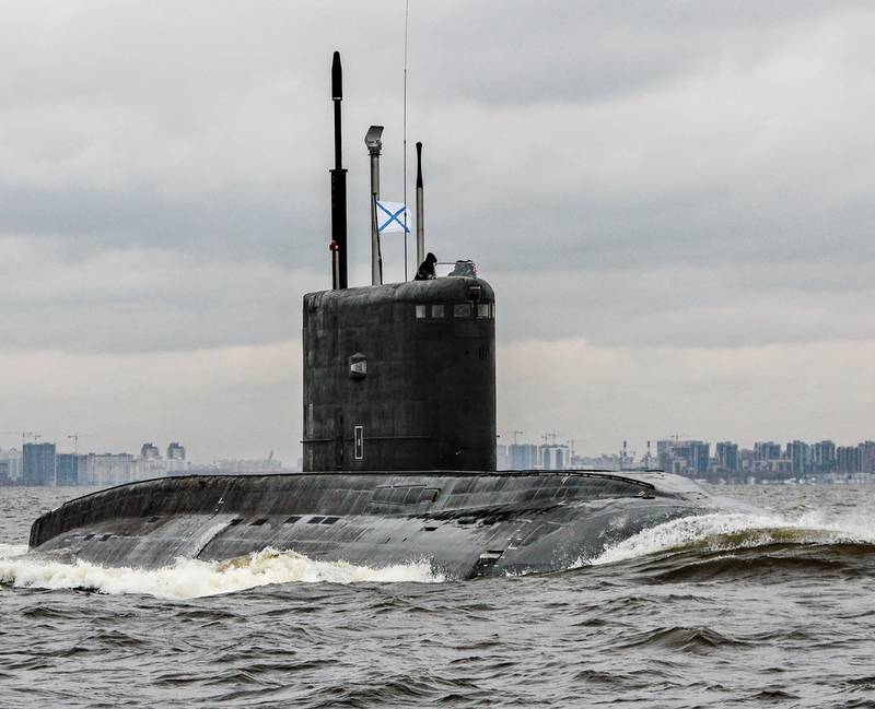 Дизель-электрическая подводная лодка проекта 636.3 "Варшавянка" для ВМФ