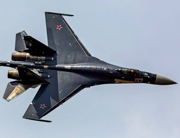 Суперсовременный F-22 не способен сбить российский Су-35