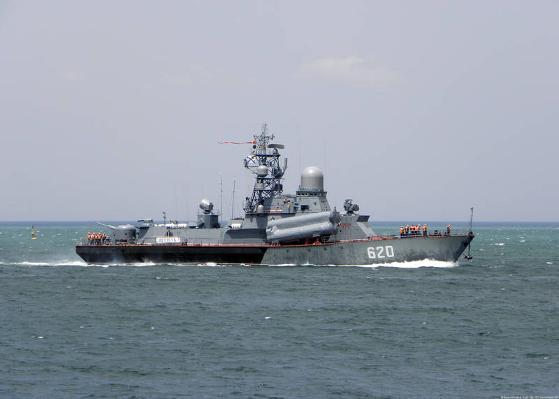 Четыре ракетных корабля ВМФ РФ пройдут учения в Средиземном море