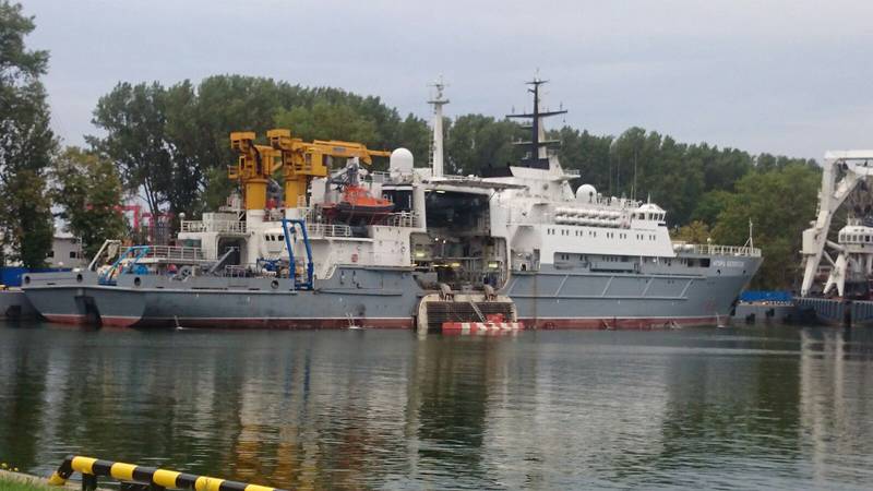 Океанское спасательное судно "Игорь Белоусов" вышло в полигоны Балтийского флота для очередного этапа испытаний