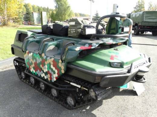 Российский прорыв: робот МАРС А-800 способен самостоятельно вести разведку, доставлять боеприпасы и эвакуировать раненых