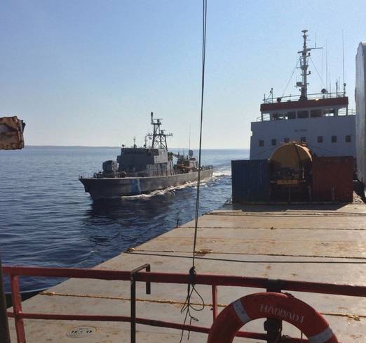 Греки перехватили у Крита корабль с оружием для ISIS