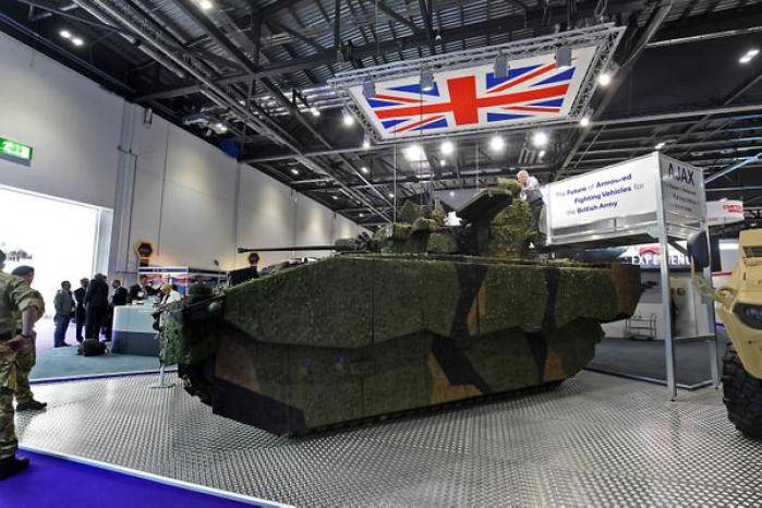 В Великобритании представлен прототип нового легкого танка AJAX