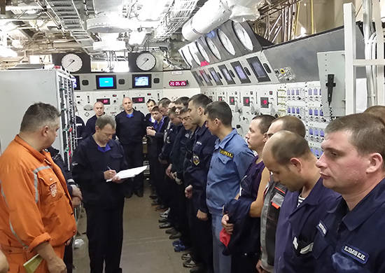 На новейшем спасательном судне ВМФ России «Игорь Белоусов» успешно произведен первый водолазный спуск