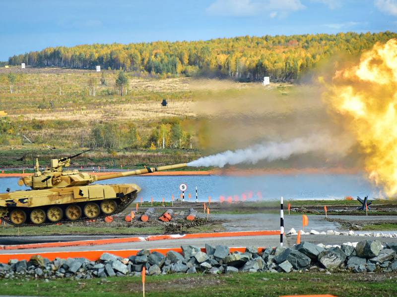 Танк Т-90С на выставке вооружений RAE-2015