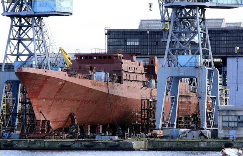 Сторожевой корабль «Адмирал Макаров» спущен на воду в Калининграде
