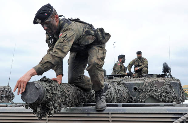 НАТО готовится открыть «восточный фронт» в Прибалтике