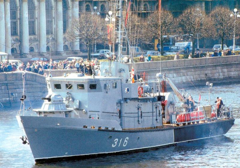 Тральщик для ВМС Казахстана спустят на воду в Санкт-Петербурге