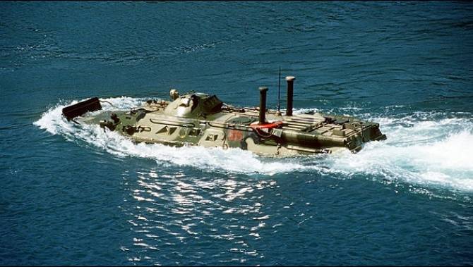 Разработан концепт гибридной «лодки-танка»