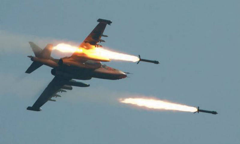 Российская авиация уничтожила в Сирии склад боеприпасов ИГИЛ