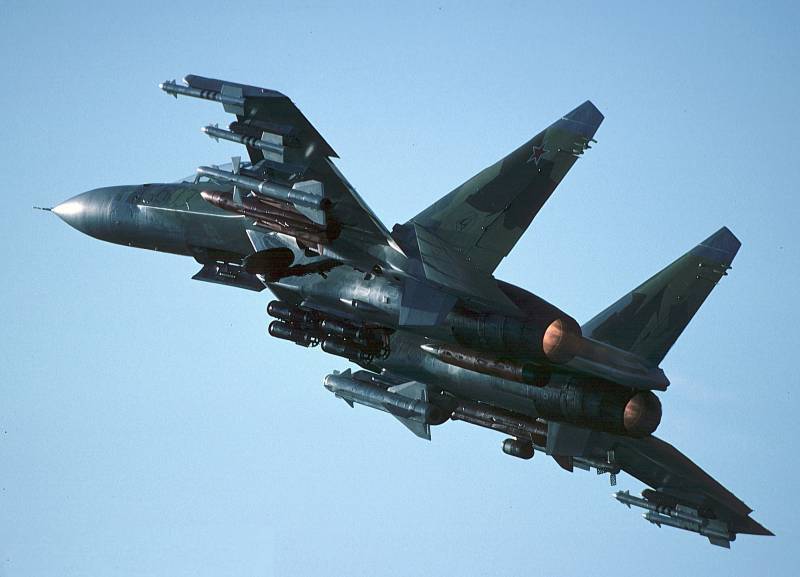 Истребители Су-30 начали наносить удары по позициям ИГ в Ираке