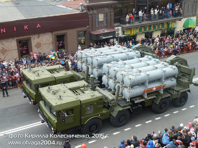 Парады во Владивостоке и Уссурийске в честь 70-летия Великой Победы - фоторепортаж