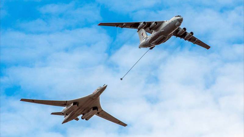 Фигуры высшего пилотажа: ВВС России и США подружит небо Сирии