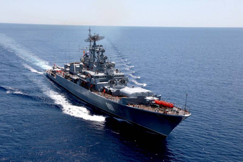 Сколько кораблей входит в состав ВМФ России?