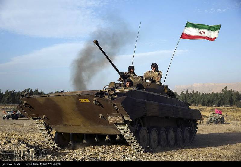 Учения иранской армии на западе страны