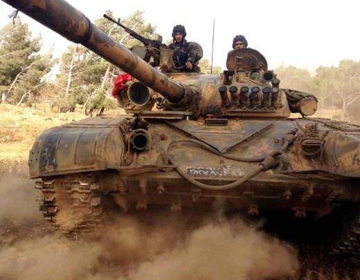 Бронетехника сирийской армии выдвинулась на Алеппо