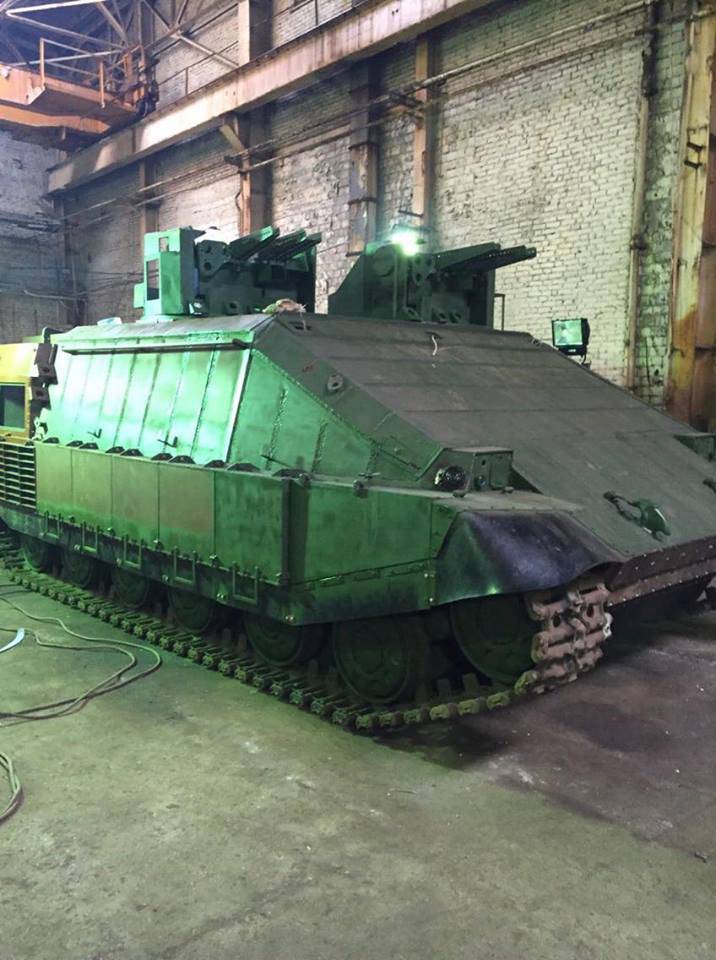 «Мотолыга-камикадзе»: на Украине придумали танк в стиле «Чернобыль»