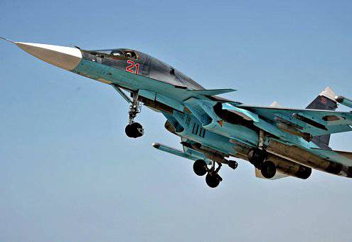 Су-34 уничтожил склад с самодельными ракетами и полевой лагерь ИГИЛ