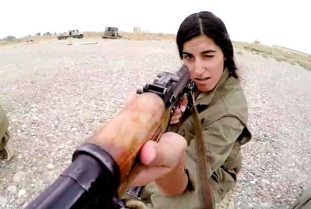 Война против "Исламского государства": откровения женщин-солдат