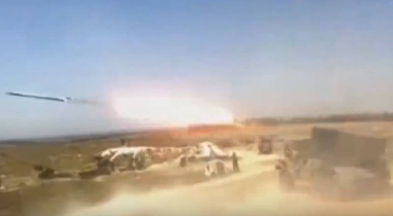 «Грады», артиллерия и российская авиация бьют по позициям ИГИЛ под Пальмирой