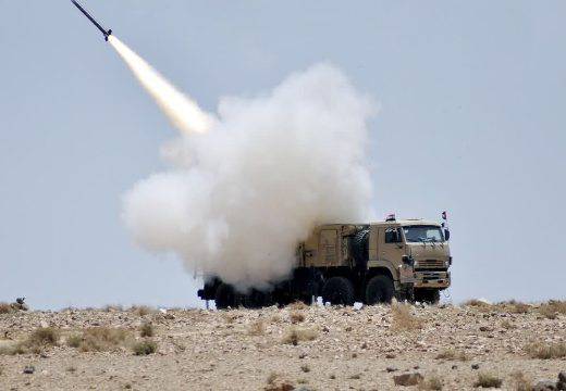 В Сирии мощь ракетно-пушечных комплексов "Панцирь-С1" опробовали на крылатом "Фантоме"