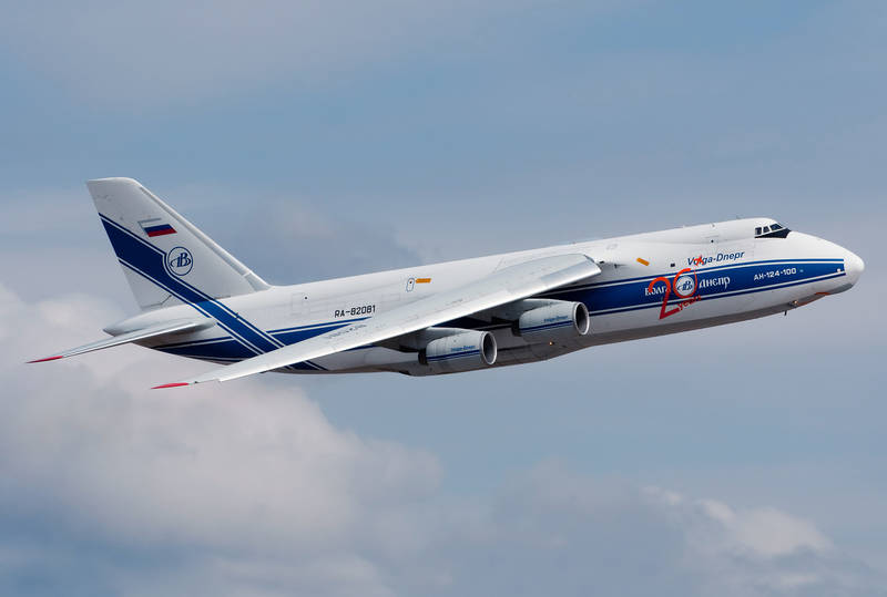 Самолет Ан-124 «Руслан» до 2020 года получит отечественные двигатели
