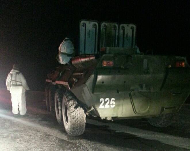 На автодороге Североморск-Мурманск бронетранспортёр протаранил легковой автомобиль