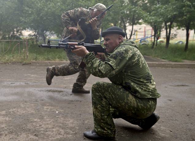 Украинские силовики открыли огонь по северным окраинам Донецка