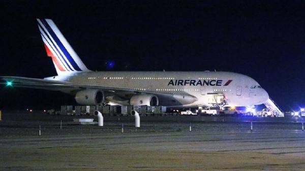 Два самолета Air France изменили курс из-за угрозы взрыва на борту